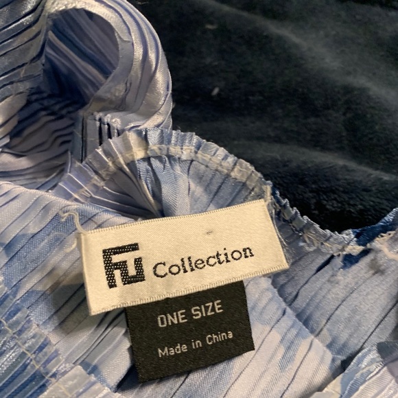 Top - Picture 4 of 4